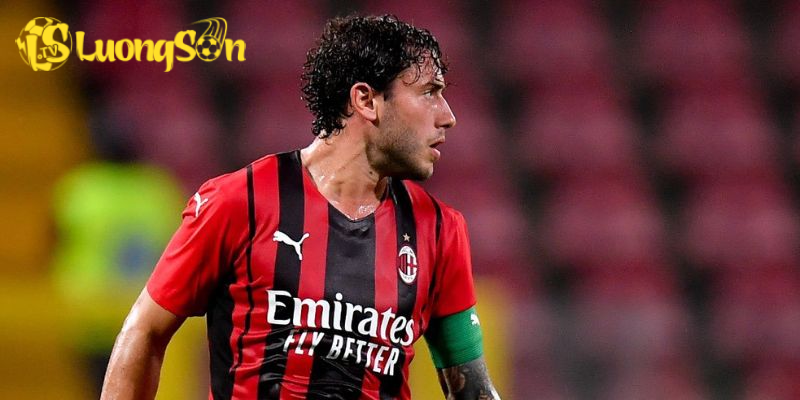 Giới thiệu tiểu sử của Davide Calabria